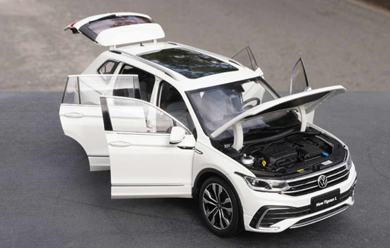 1/18 Dealer Edition 2022 Volkswagen VW Tiguan L (White) Diecast Car Model
