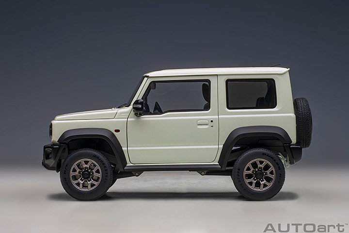 鈴木 1/18 AUTOart Suzuki Jimny Sierra (JB74) (Pure White Pearl) Car