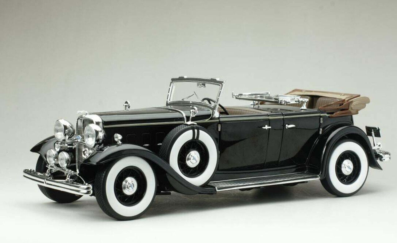 1/18 Sunstar 1932 Ford Lincoln KB Top Down (Black) Diecast Car Model