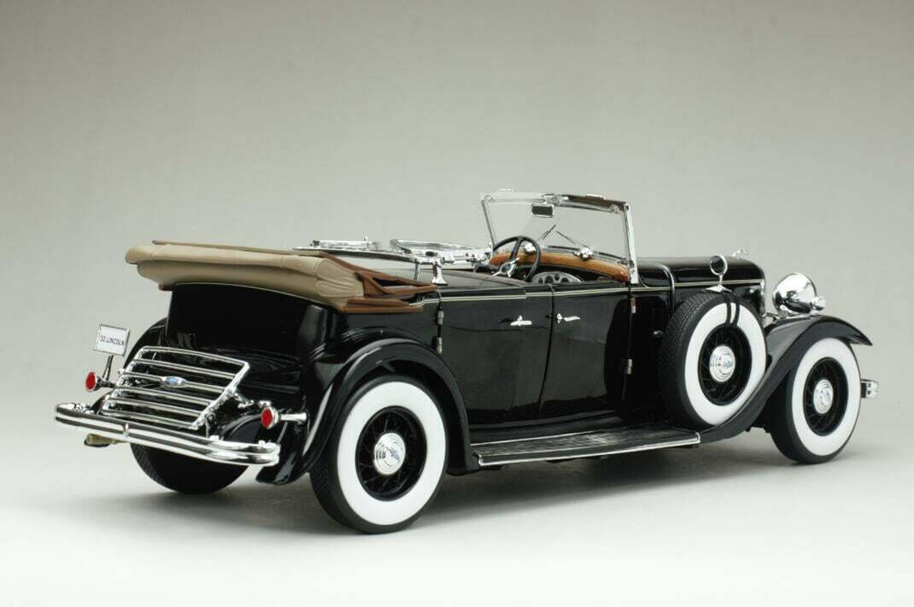 1/18 Sunstar 1932 Ford Lincoln KB Top Down (Black) Diecast Car Model