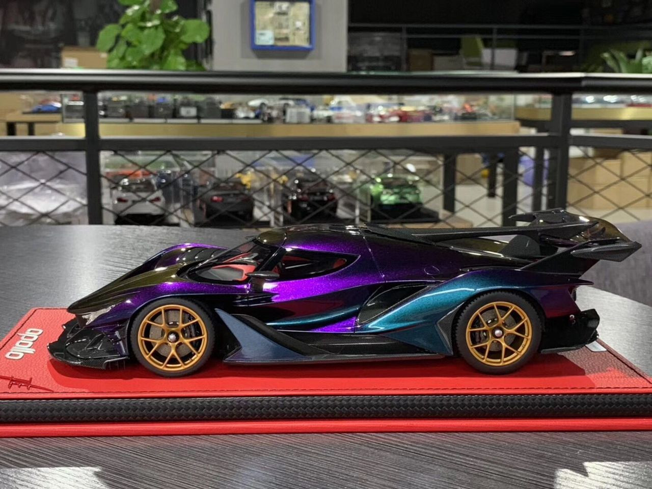 1/18 Peako Apollo IE (Purple Chameleon w/ Gold Wheels) Resin Enclosed Car  Model Limited