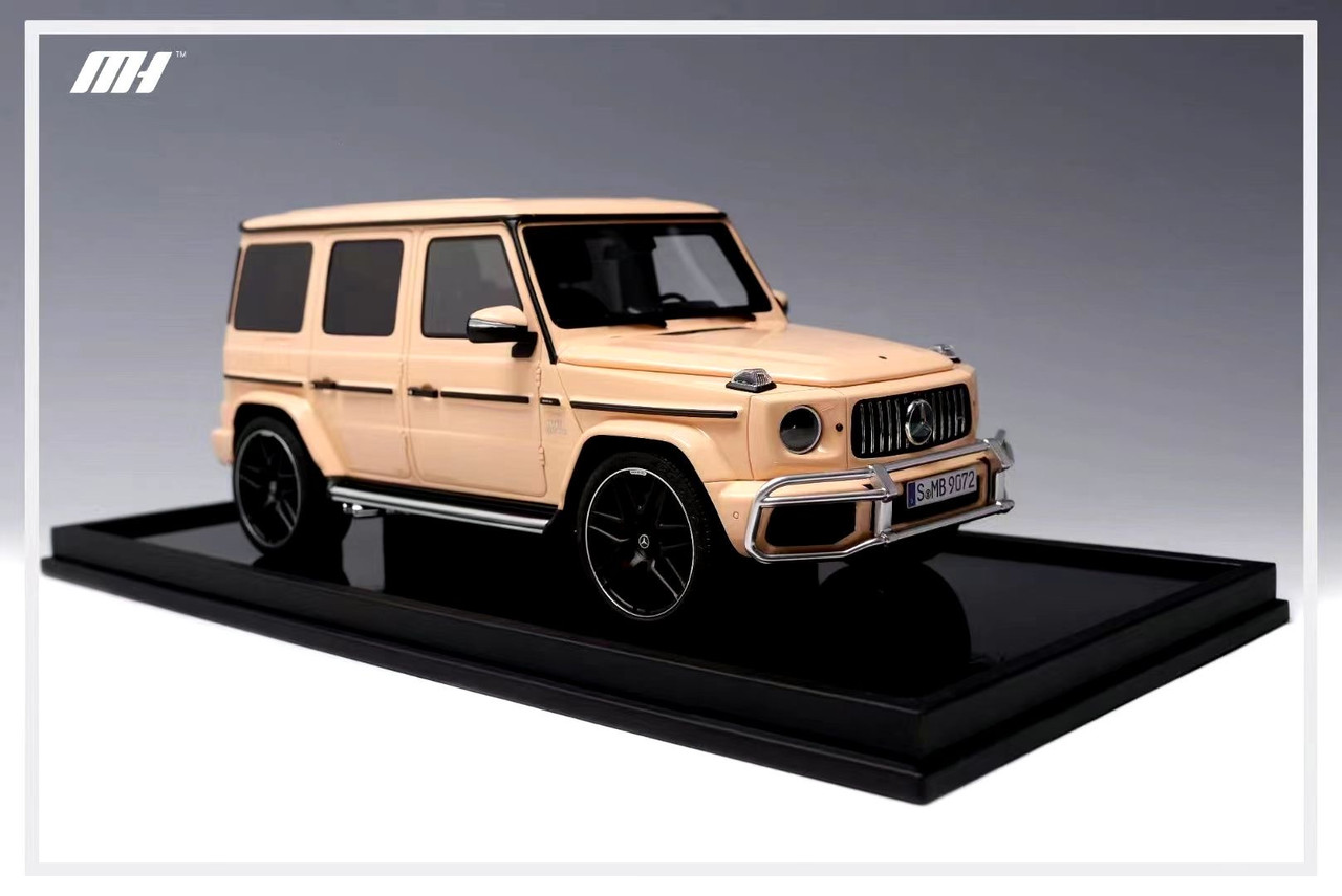 1/18 Motorhelix Mercedes-Benz Mercedes G63 AMG (Sand Yellow) Resin Car Model Limited 66 Pieces