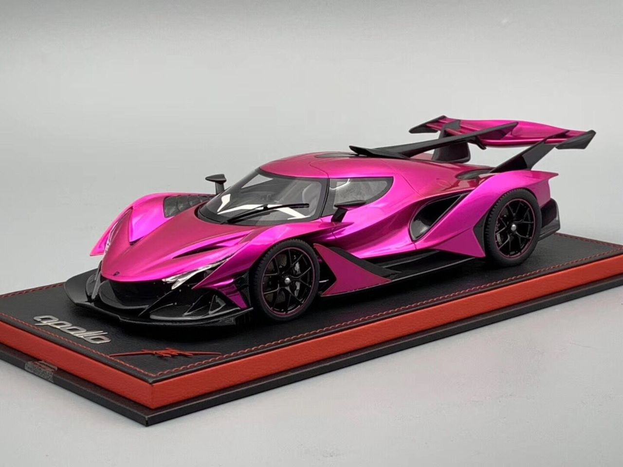 1/18 Peako Apollo IE (Pink) Resin Enclosed Car Model Limited