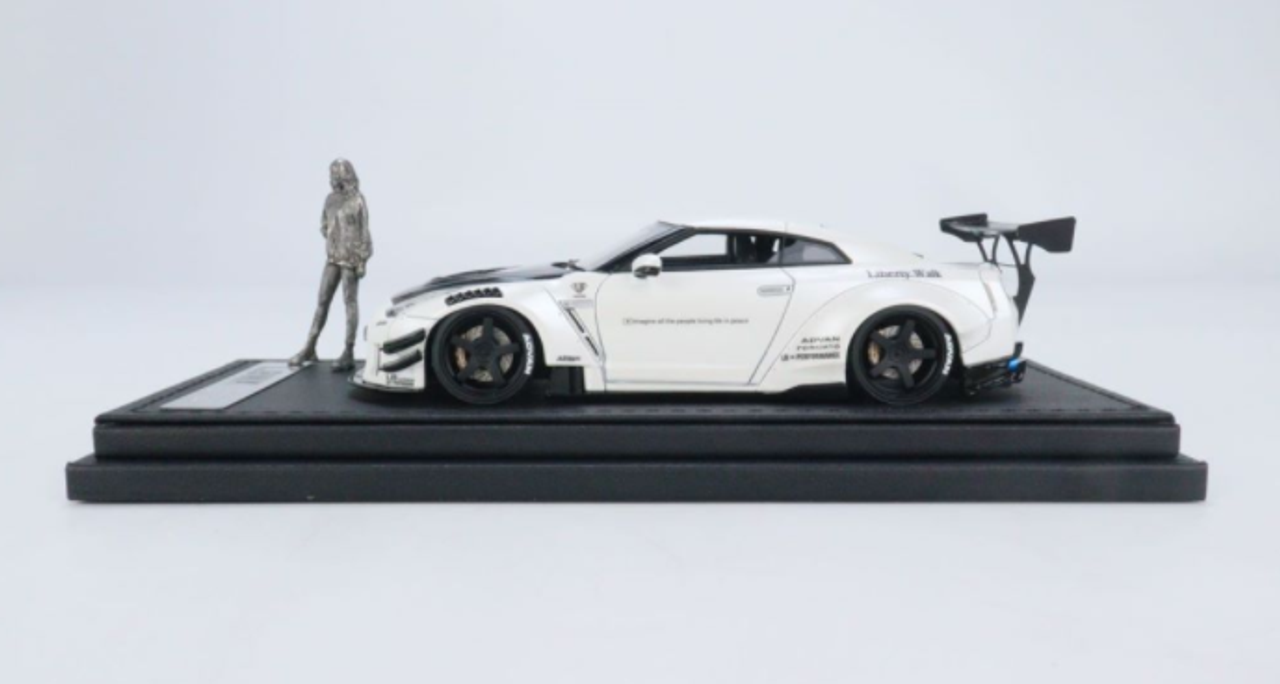 1/43 Ignition Model LB-WORKS Nissan GT-R R35 Type 2 with Mr. Katon Metal Figurine