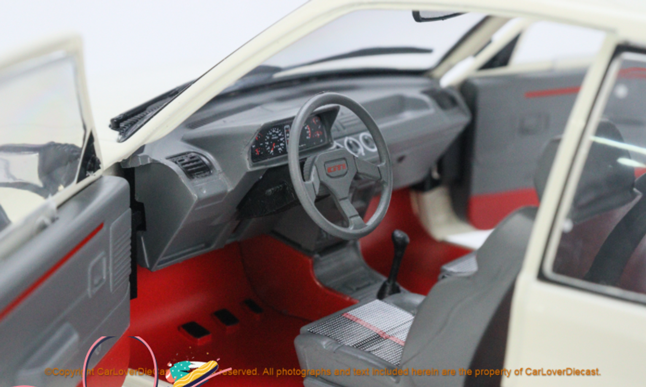 1/18 Solido PEUGEOT 205 GTI BLANCHE 1988 Diecast Car Model