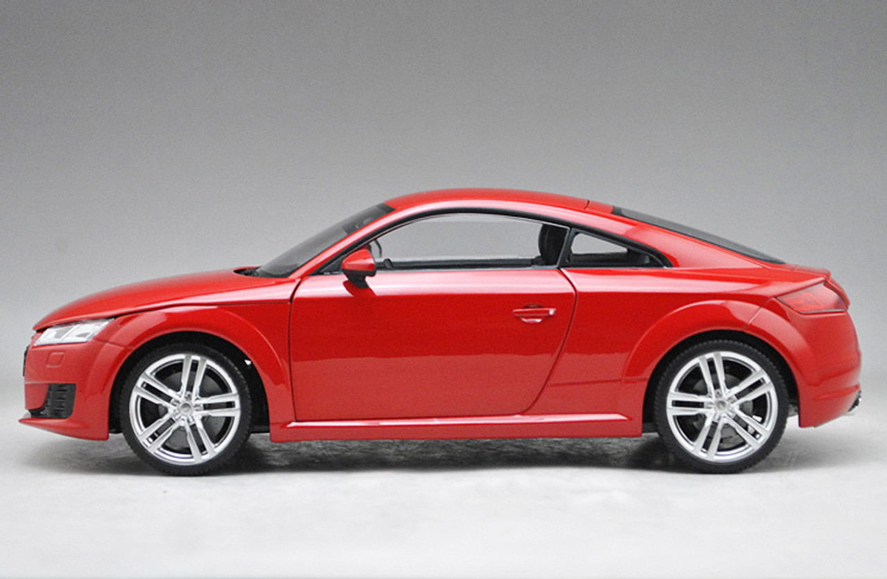 DAMAGED 1/18 Audi Collection Dealer Edition Audi TT Coupe Hardtop (Red)