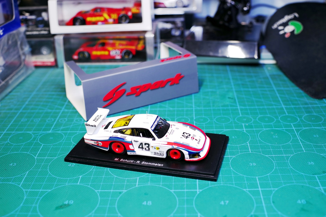 1/43 Spark Porsche 935/78 Moby Dick 8th Le Mans 1978 M. Schurtl