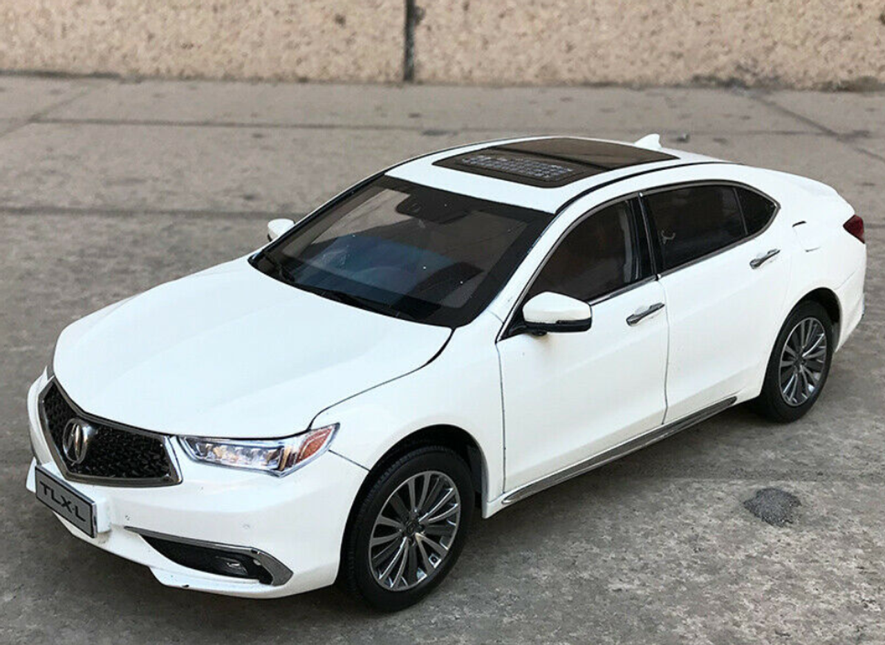 1/18 Dealer Edition 2018 Acura TLX (White) Diecast Car Model