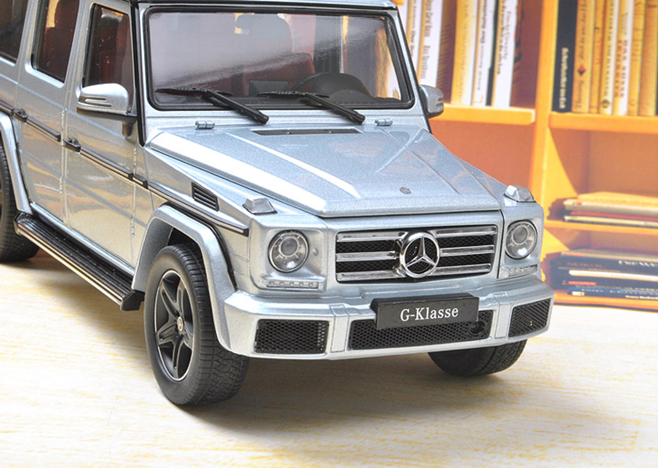 1/18 Dealer Edition Mercedes-Benz MB G-Class G-Klasse G500 (Silver) Diecast Car Model