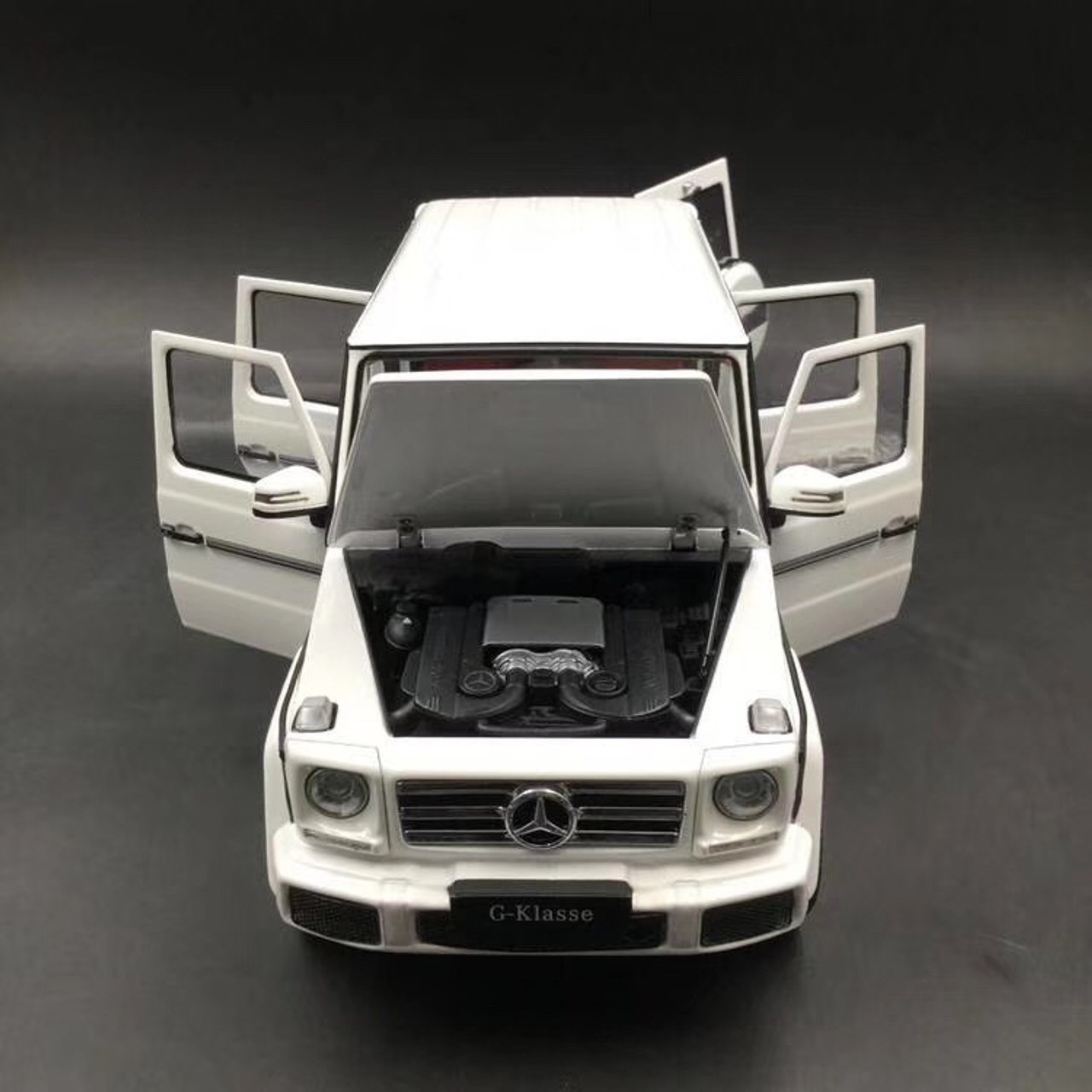 iScale 1/18 メルセデスベンツGクラス　ゲレンデ 1/18 iScale Mercedes-Benz MB G-Class G-Klasse G500 (White