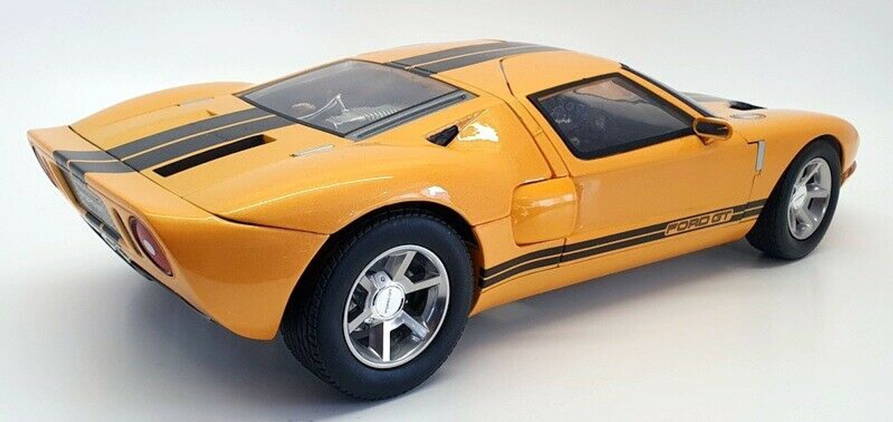 1/12 Motormax Ford GT (Yellow) Diecast Car Model - LIVECARMODEL.com