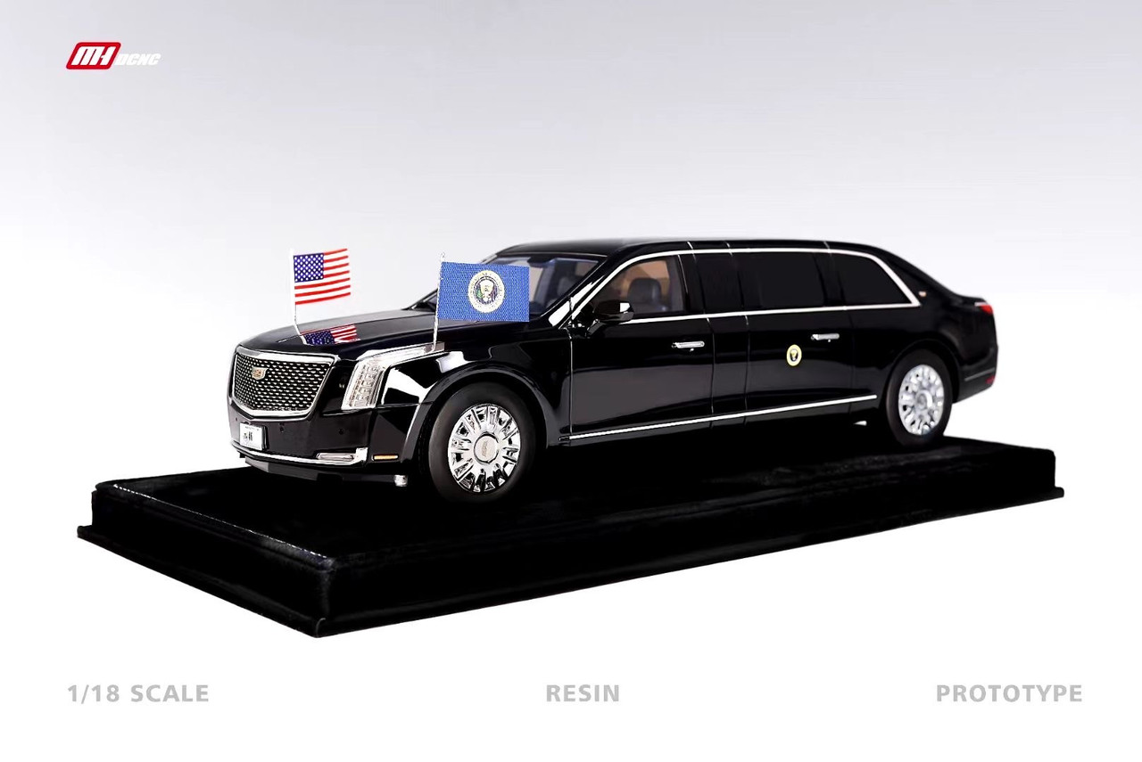 1/18 Motorhelix Cadillac President Limousine The Beast Resin Car Model  Limited 299 Pieces