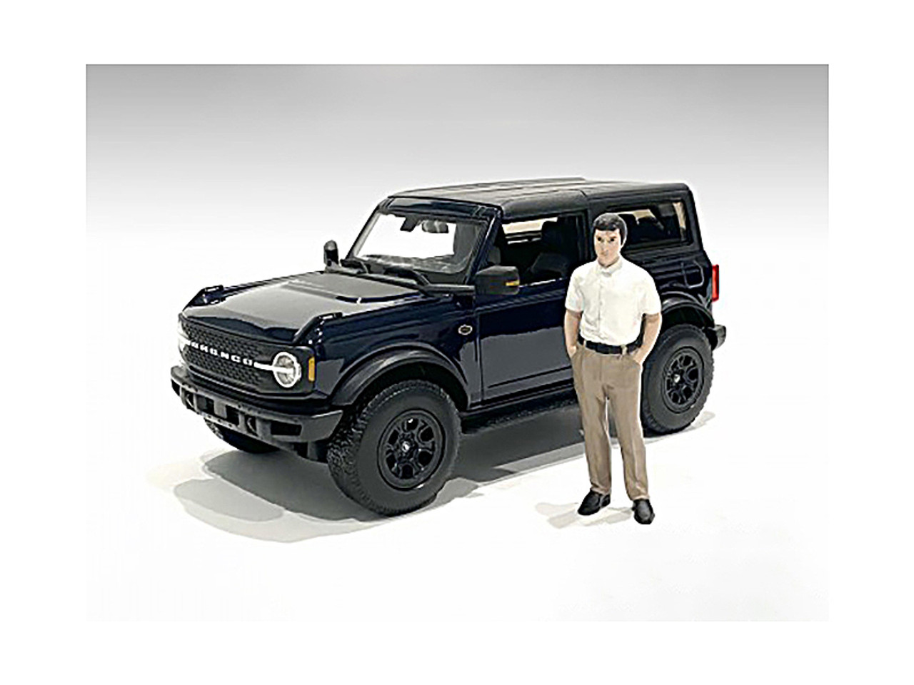 "The Dealership" Customer I Figurine for 1/24 Scale Models by American Diorama