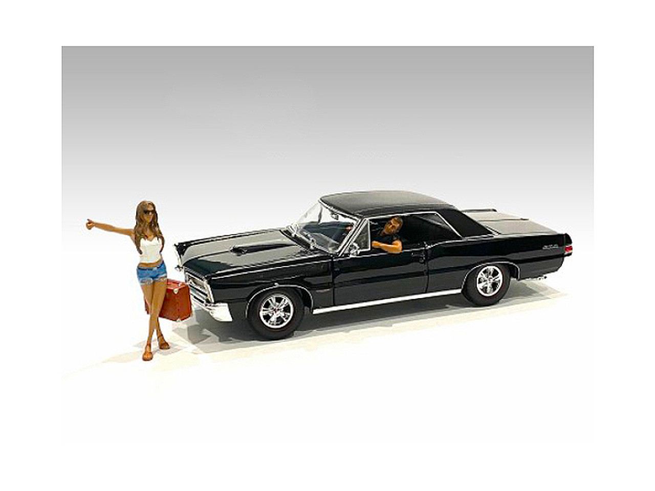 Hitchhiker 2 piece Figurine Set (White Shirt) for 1/24 Scale Models by American Diorama