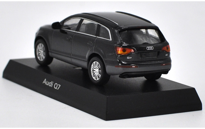 1/64 Kyosho Audi Q7 (Black) Diecast Car Model - LIVECARMODEL.com