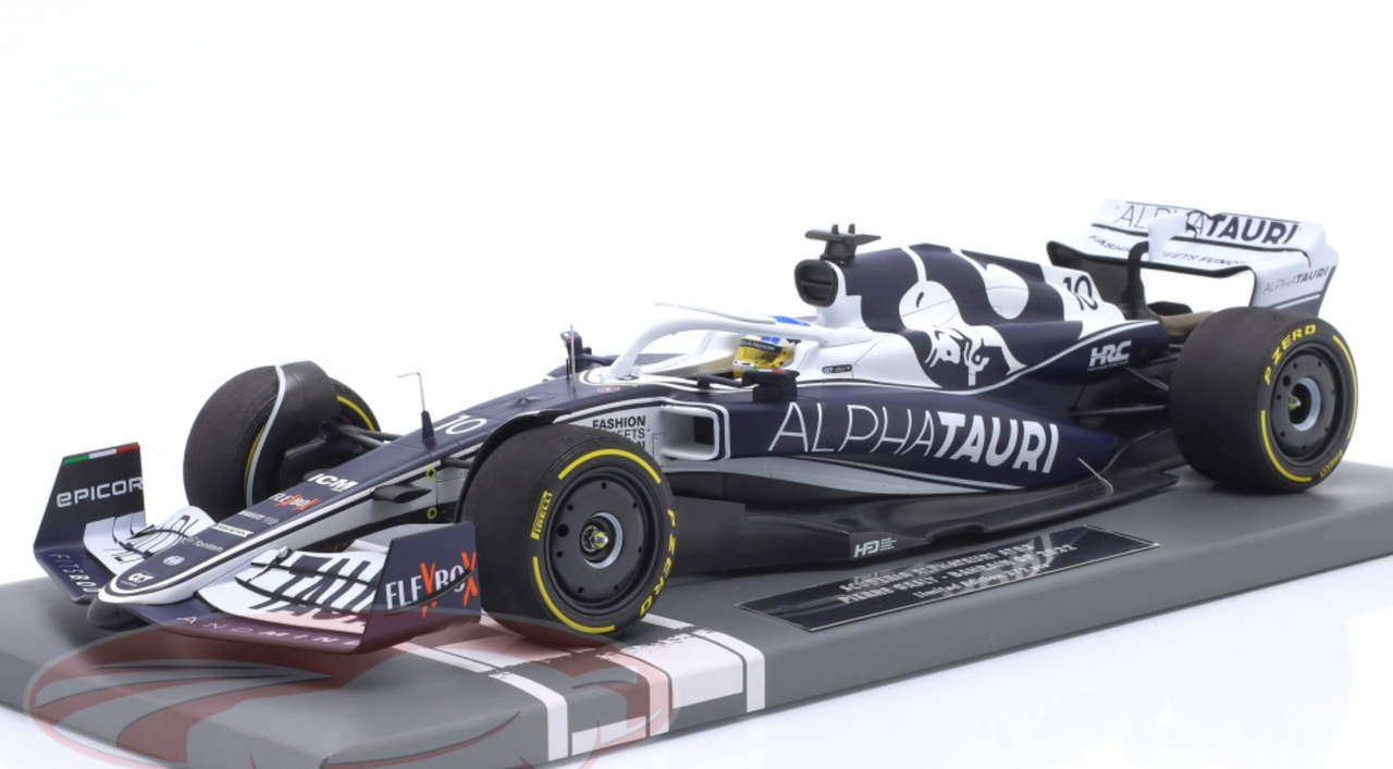 1/18 Minichamps 2022 Formula 1 Pierre Gasly AlphaTauri AT03 #10 Bahrain GP Car Model