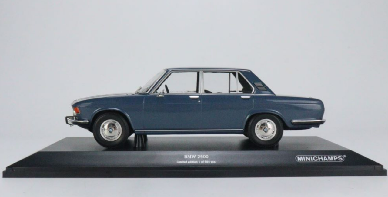  1/18 Minichamps 1968 BMW 2500 (Metallic Blue) Car Model