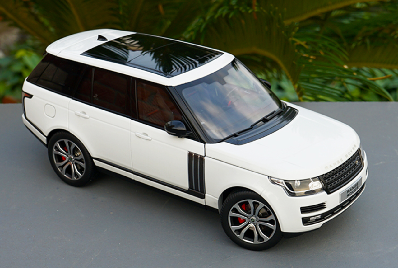 1/18 LCD 2018-2021 Land Rover Range Rover 4th Generation (White) Diecast Car Model