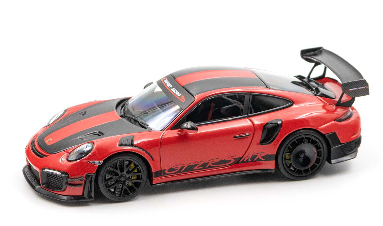 Porsche 911 GT2 RS (991.2) Yellow Limited Edition Minichamps