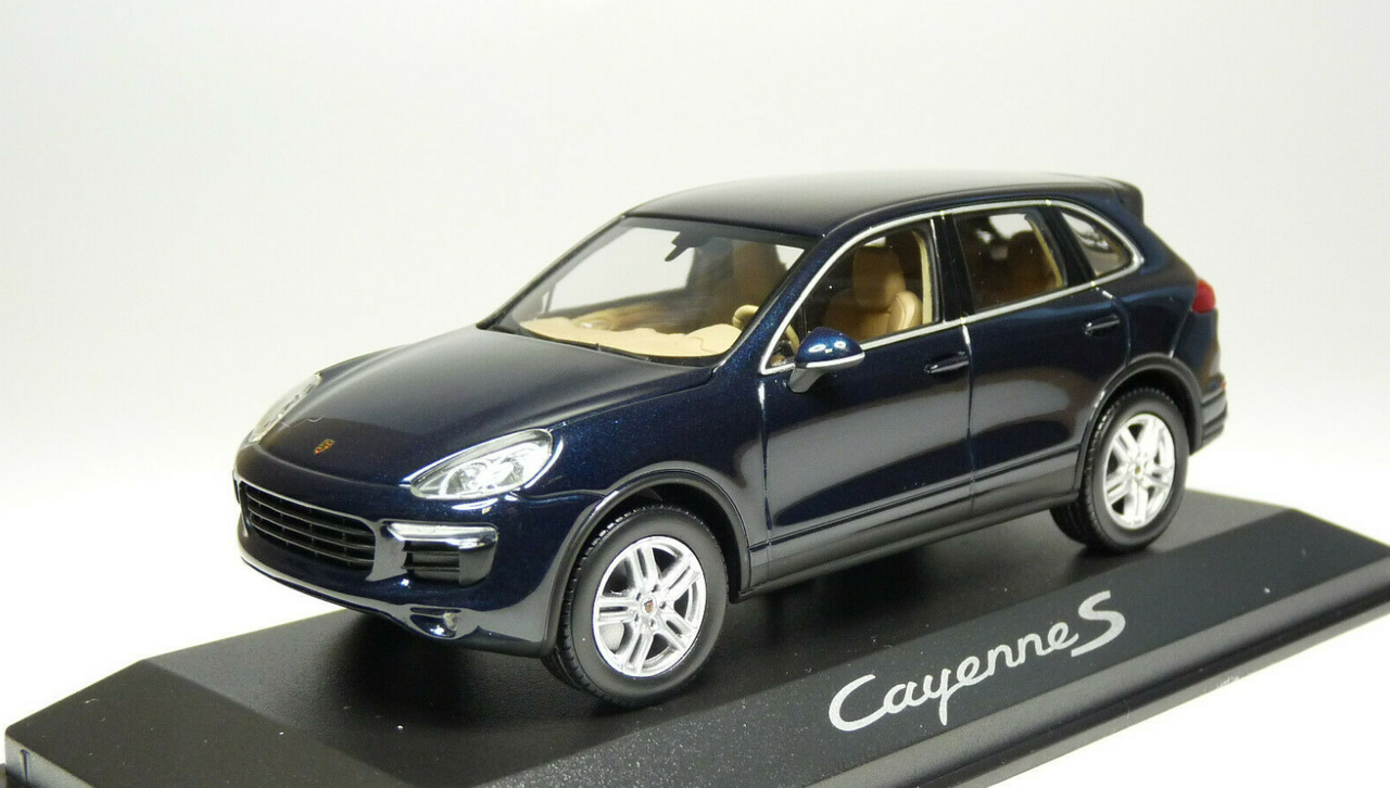 1/43 Dealer Edition 2015 Porsche Cayenne E2 II S (958) (Dark Blue) Car Model