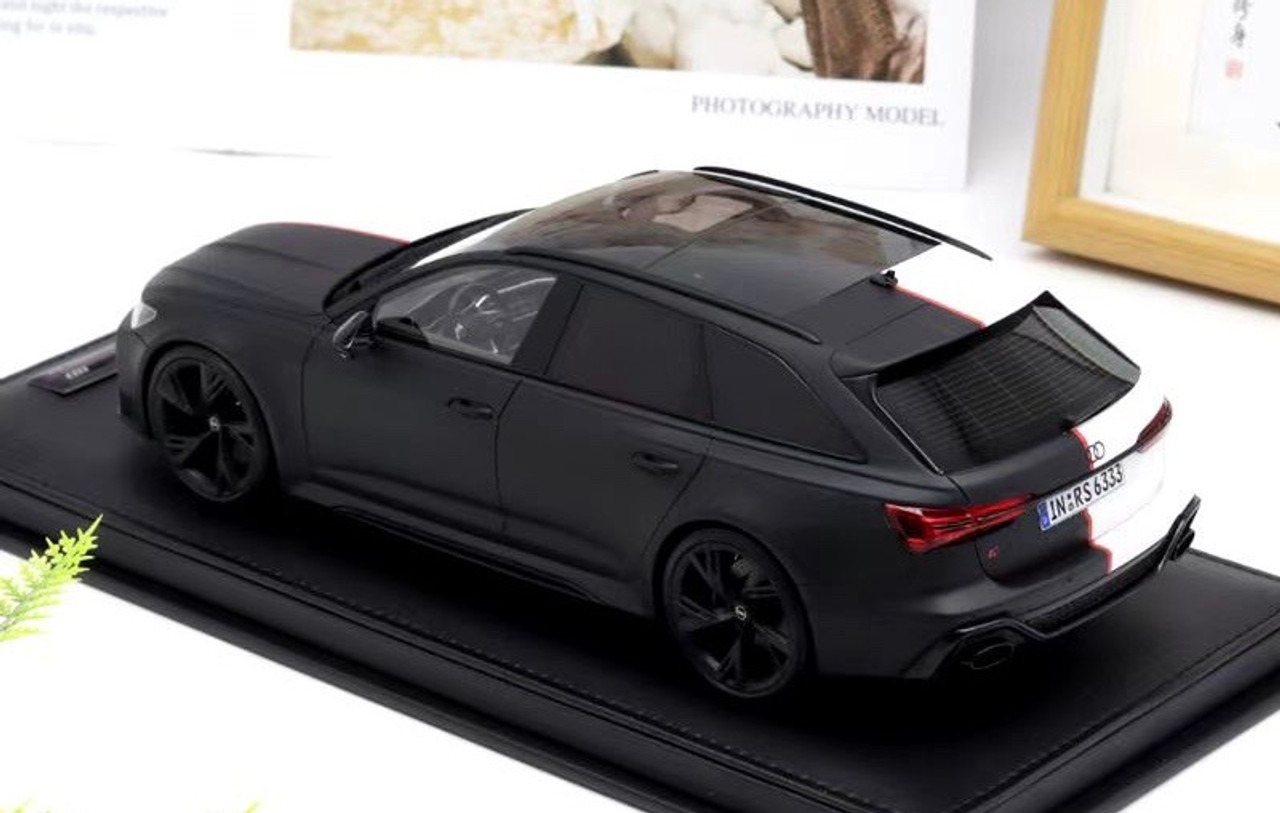 1/18 Motorhelix Audi RS6 Avant C8 (Black & White) Resin Car Model Limited 99 Pieces