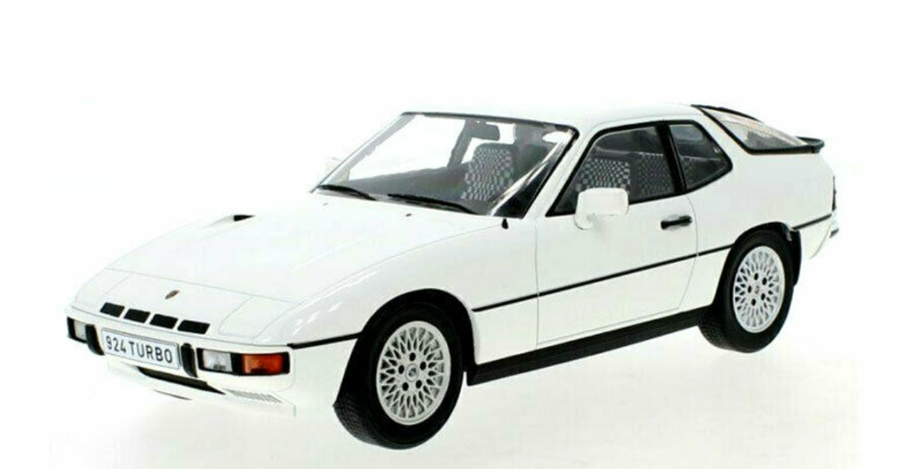 1/18 1979 Porsche 924 Turbo (White) Car Model