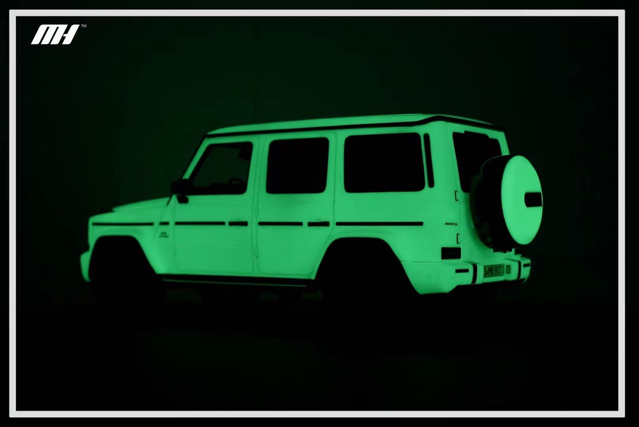 1/18 Motorhelix Mercedes-Benz G63 AMG (Noctilucence Green) Resin Car Model Limited 66 Pieces