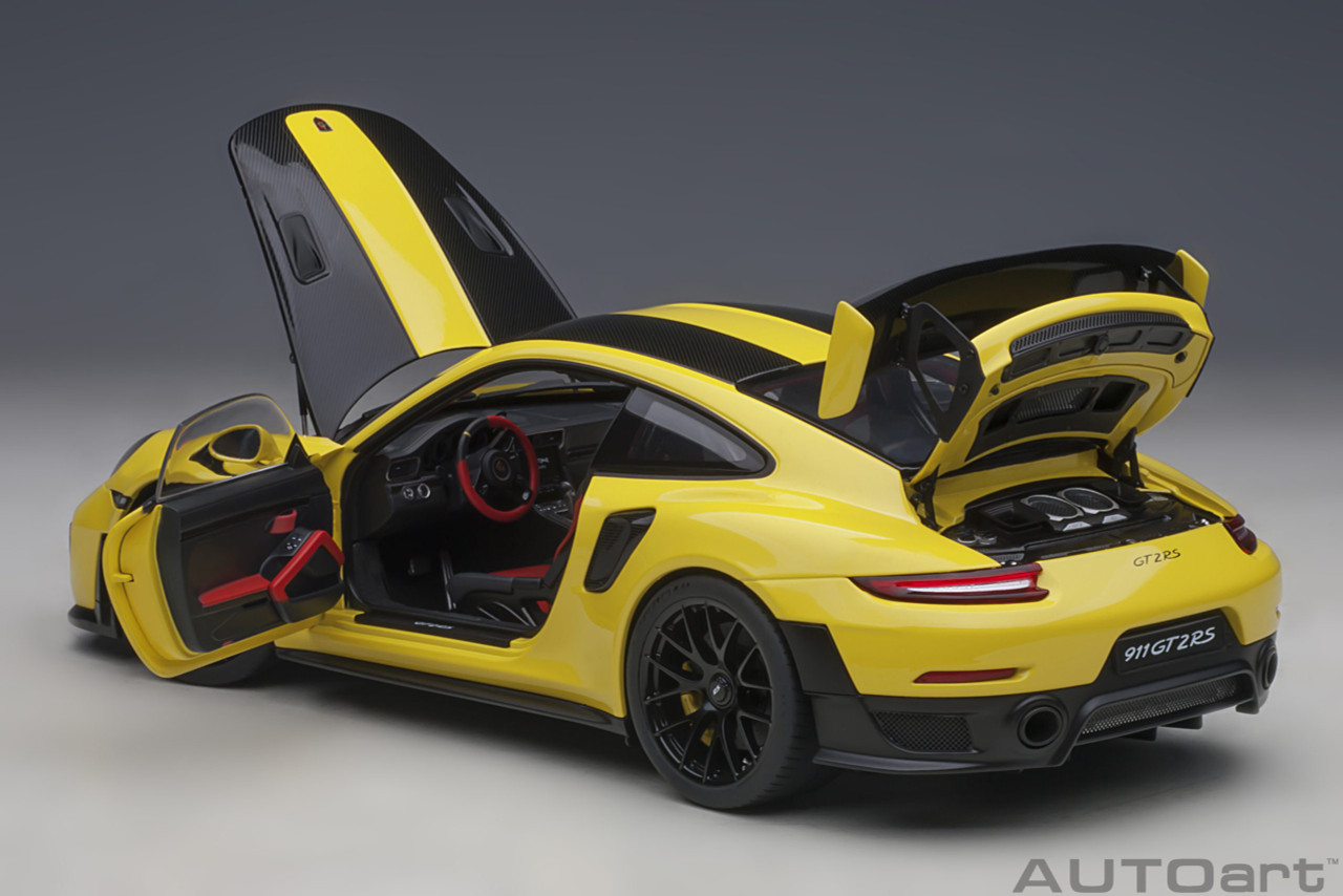 1/18 AUTOart Porsche 911 (991.2) GT2 RS Weissach Package (Racing Yellow)  Car Model