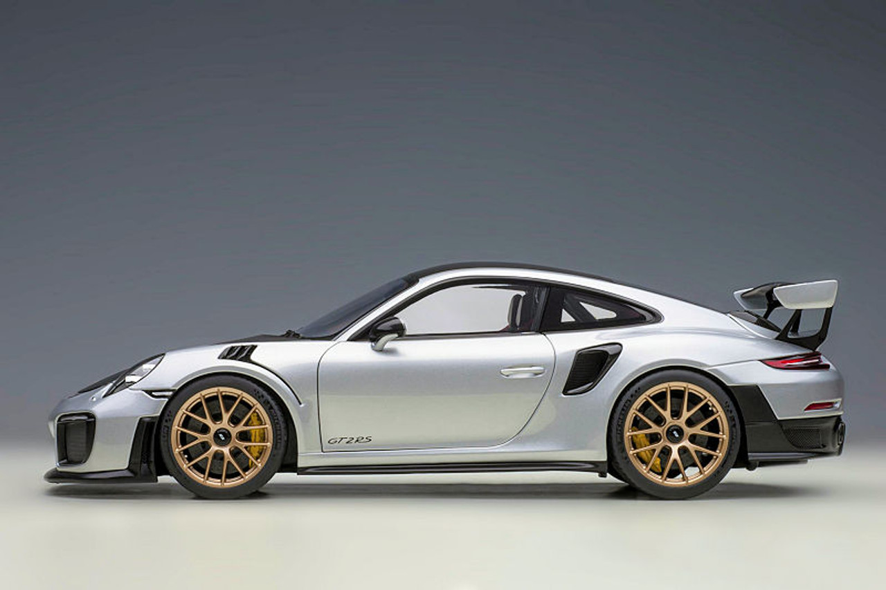 1/18 AUTOart Porsche 911 (991.2) GT2 RS Weissach Package (GT Silver) Car Model