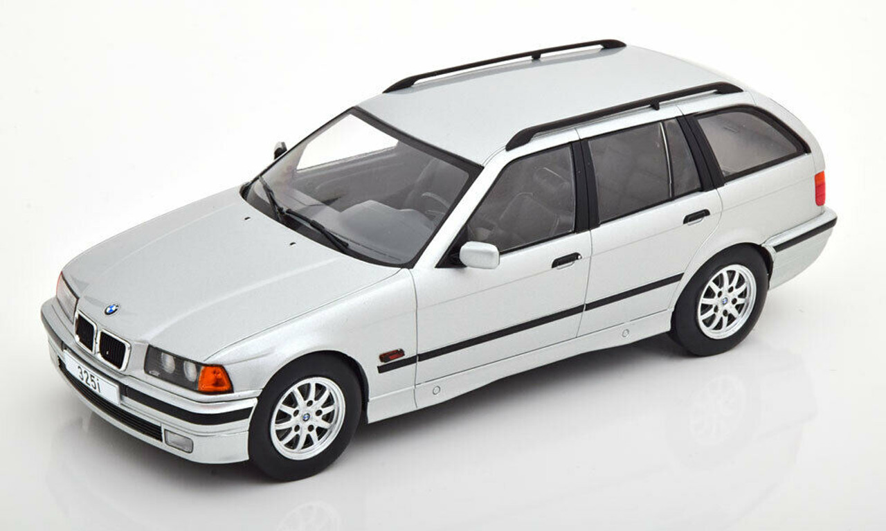 1/18 Modelcar Group 1995 BMW 3 Series (E36) Touring (Silver) Car Model