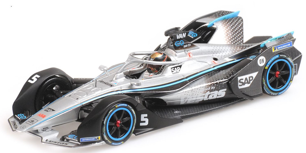 1/43 MInichamps 2021 2022 Stoffel Vandoorne Mercedes-EQ Silver Arrow 02 #5 Formula E Car Model
