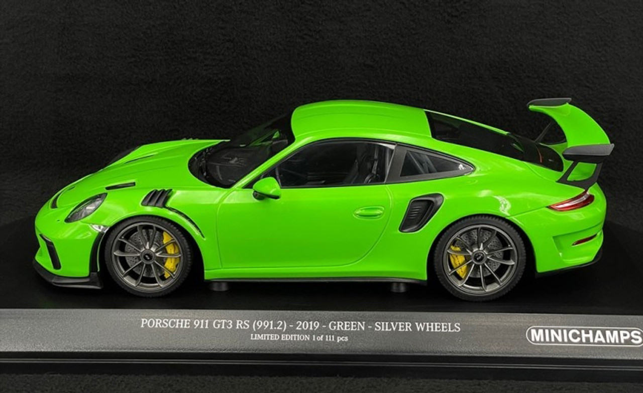 1/18 Minichamps 2019 Porsche 911 (991.2) GT3 RS (Lizard Green with Silver Rims) Car Model