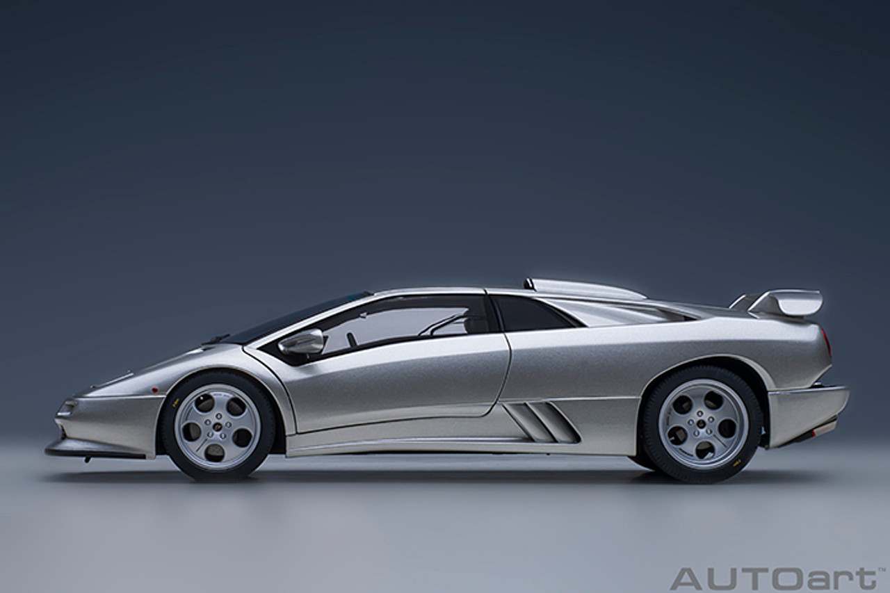 1/18 Lamborghini Diablo SE30 Jota (Titanio Metallic Silver
