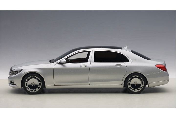 Mercedes Maybach S-Class　AUTOart 1/18 AUTOart Mercedes-Benz Maybach S-Class S-Klasse S600 (Silver