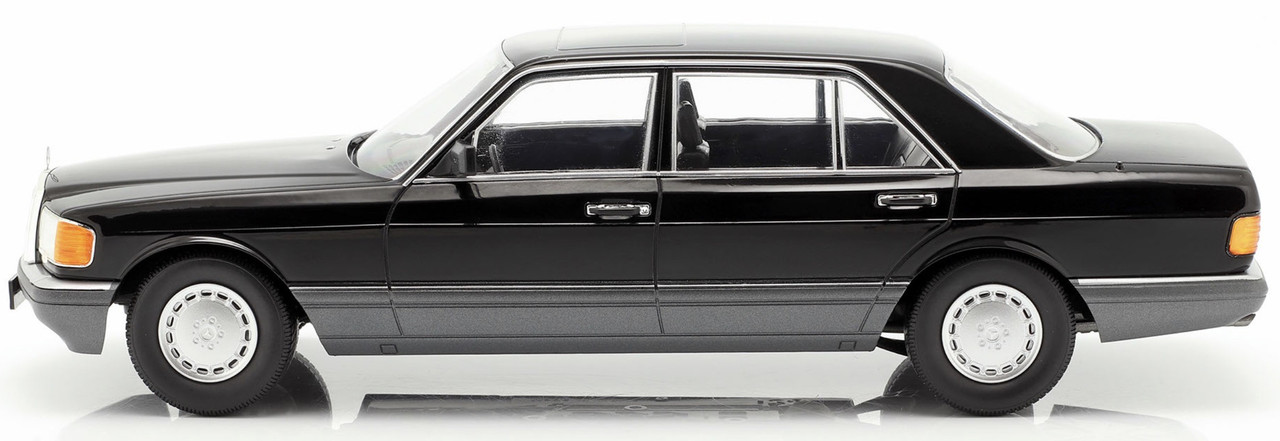 1/18 iScale 1985 Mercedes-Benz 560 SEL S-Class (W126) (Black & Grey) Diecast Car Model