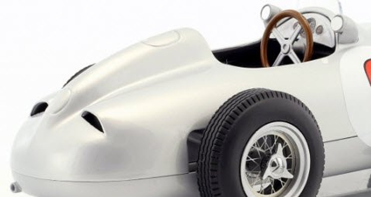 1/18 iScale 1955 Mercedes-Benz W196 #8 Juan-Manuel Fangio World Champion  Formula 1 Diecast Car Model