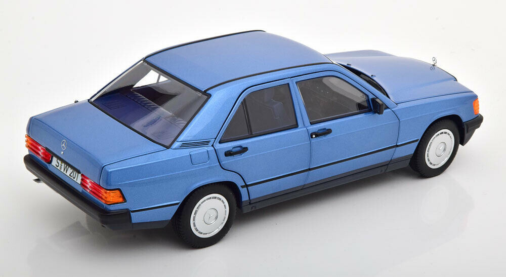 Modèle Réduit 1:18 Norev Mercedes-Benz 190E (W201) 1982 Bleu Diamant - Réf. B66040661 - Neuf En Boîte
