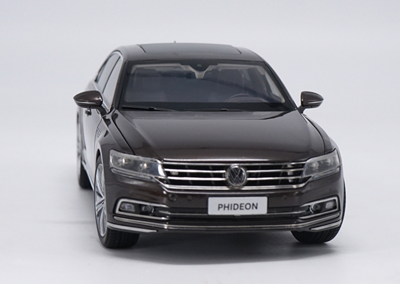 1/18 Dealer Edition Volkswagen VW Phideon (Dark Brown) Diecast Car Model