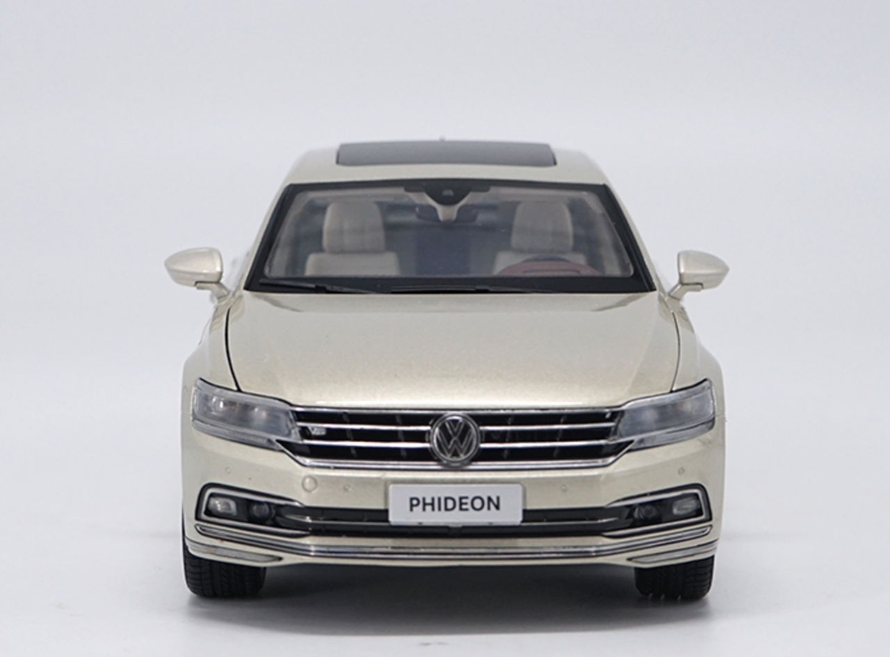 Dealer Edition Volkswagen VW Phideon Champagne Diecast Car