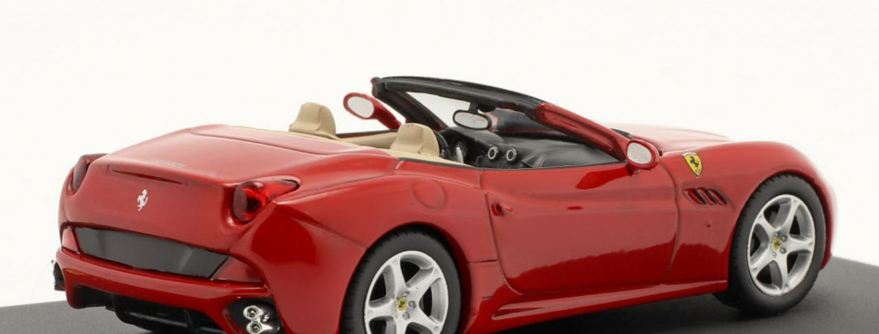 1/43 Altaya 2008 Ferrari California (Red) Car Model