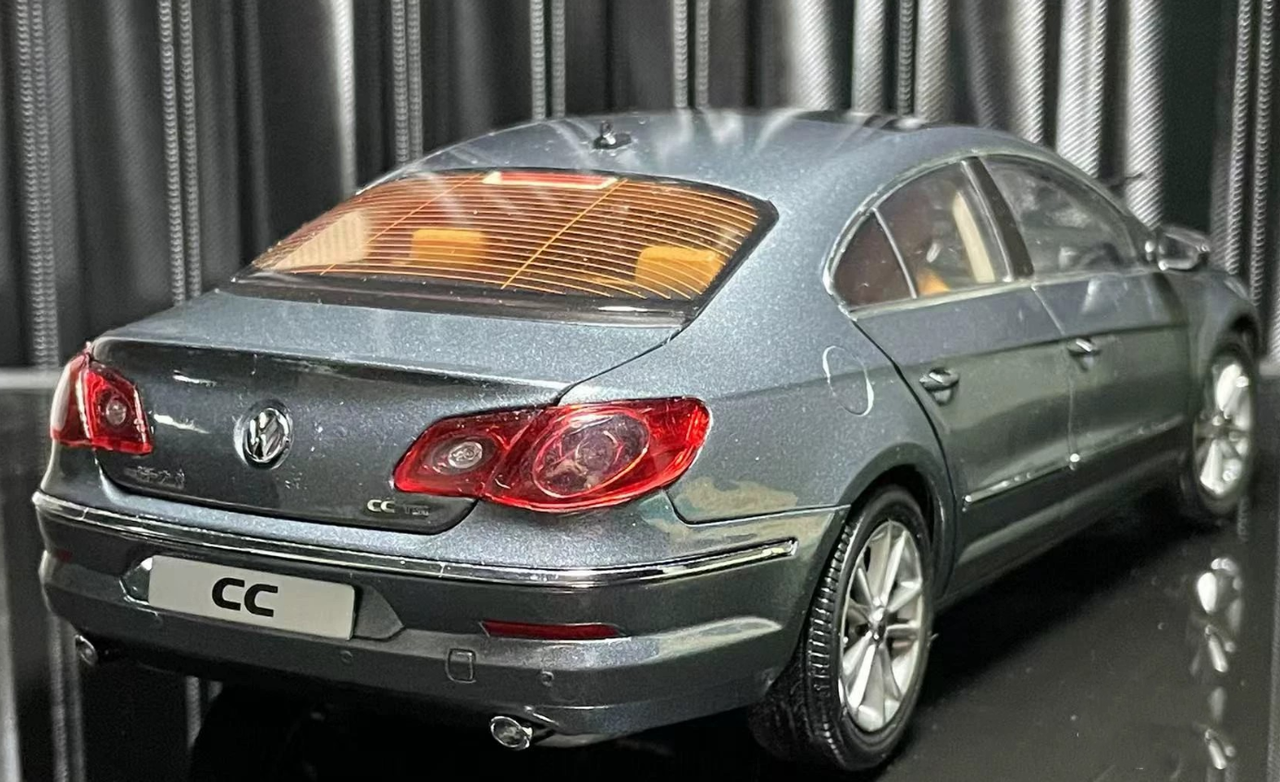 1/18 Dealer Edition Volkswagen VW CC (Grey) Diecast Car Model