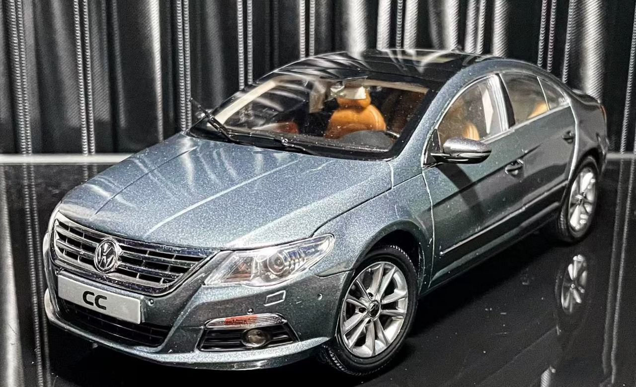 1/18 Dealer Edition Volkswagen VW CC (Grey) Diecast Car Model