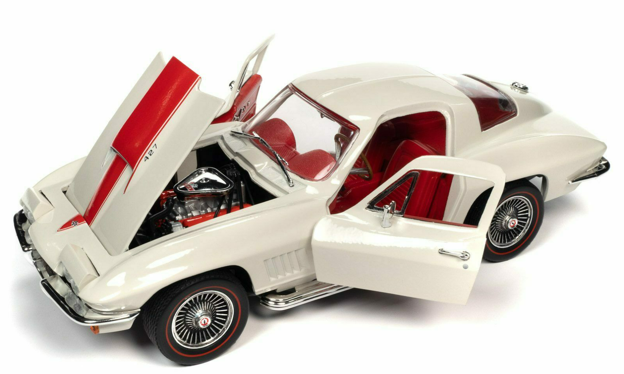 1/18 Auto World 1967 Chevrolet Corvette C2 427 Coupe (White) Diecast Car Model