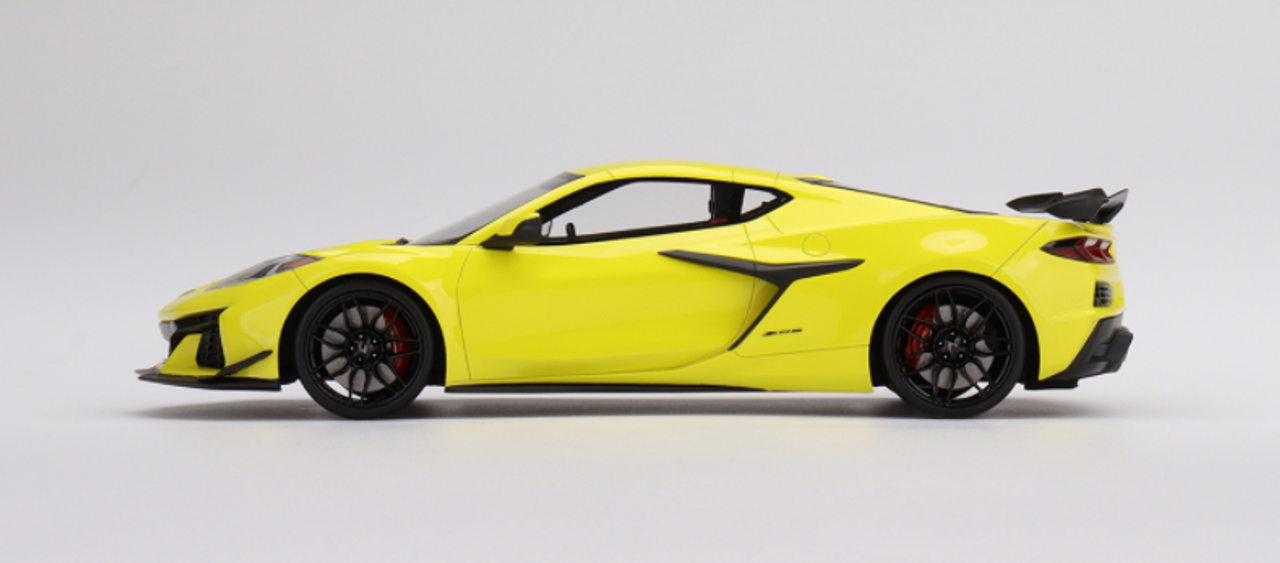 1/18 Top Speed 2023 Chevrolet Corvette Z06 C8 (Accelerate Yellow) Resin Car Model