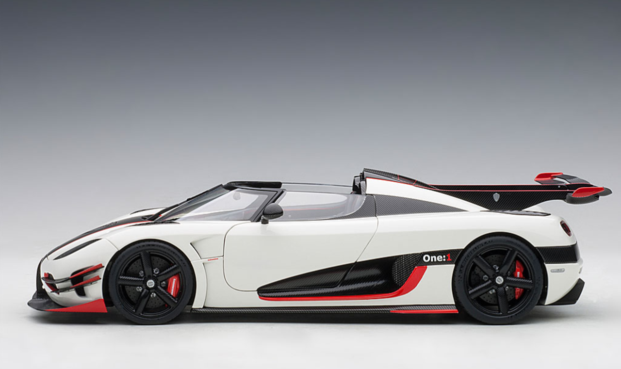 1 18 Autoart Koenigsegg One 1 Pebble White Carbon Black Red Accents Diecast Car Model Livecarmodel Com