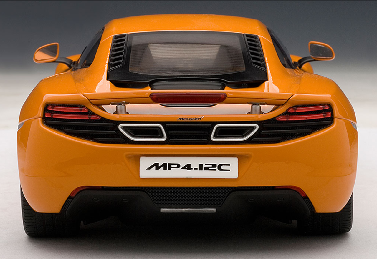 大得価低価AUTOart 1/18 Mclaren MP4-12C オレンジ ミニカー レーシングカー