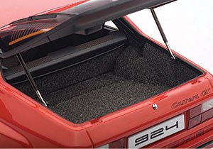 1/18 AUTOart PORSCHE 924 CARRERA GT 1980 - GUARDS RED Diecast Car