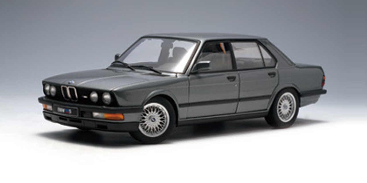 bmw e28 model car