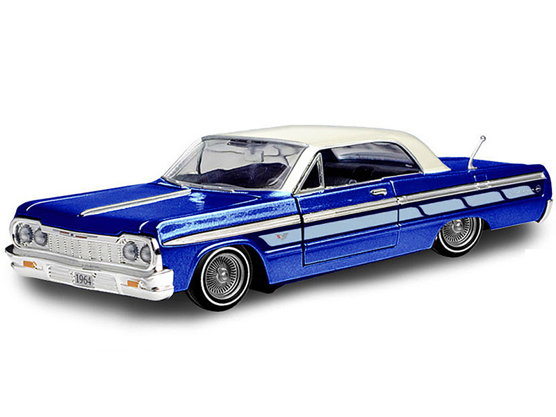 1/24 Motormax 1964 Chevrolet Impala Lowrider Hard Top Candy Blue