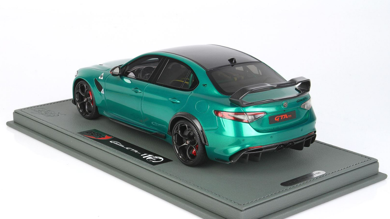 1/18 BBR Alfa Romeo Giulia GTAM Verde Montreal Green (Roll Bar